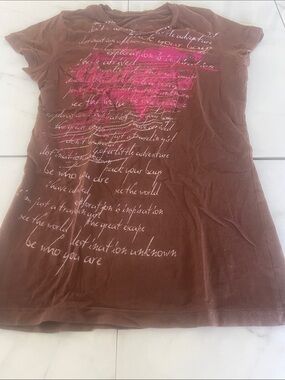 Women’s Brown Graphic Tee with Pink Script